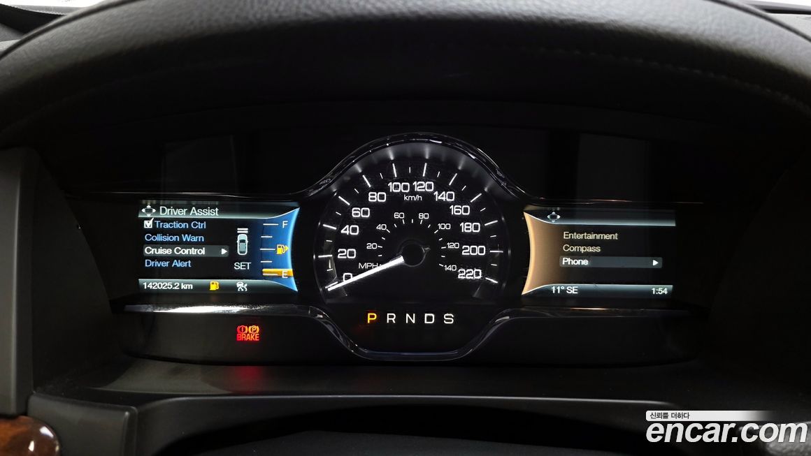 Lincoln MKS 2014