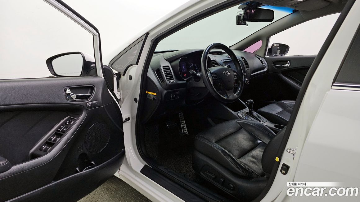Kia K3 2013