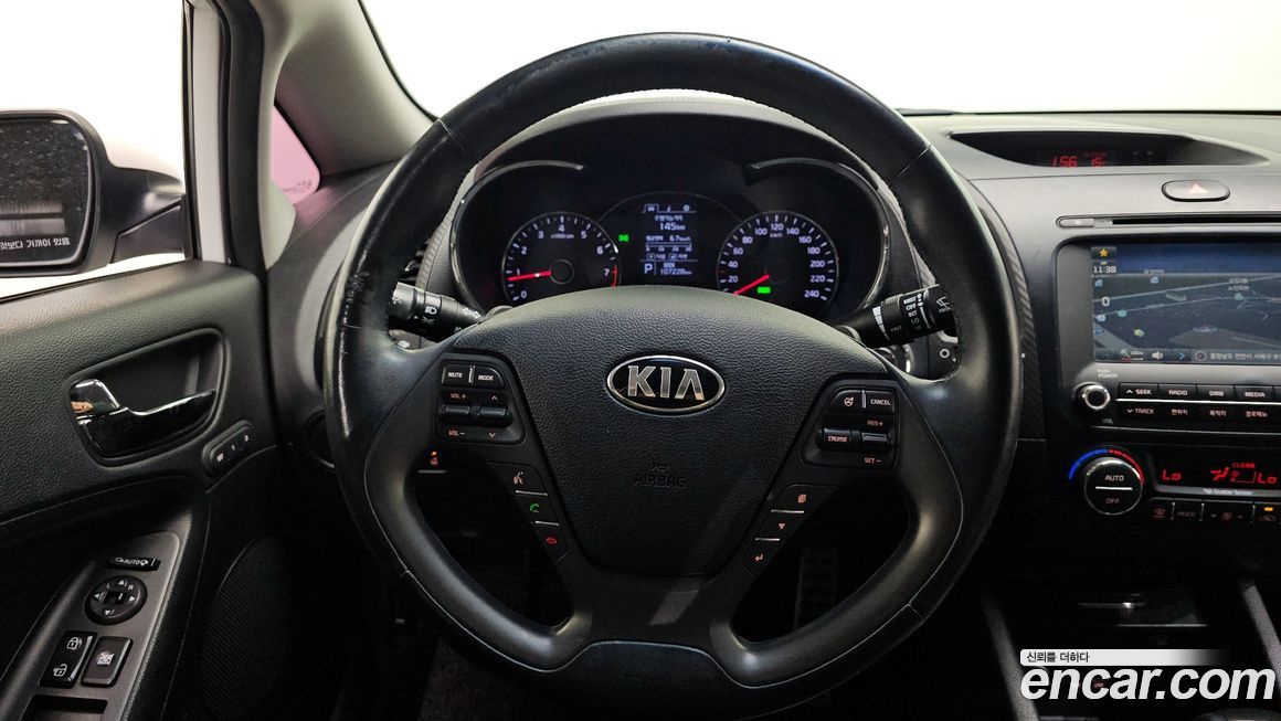 Kia K3 2013