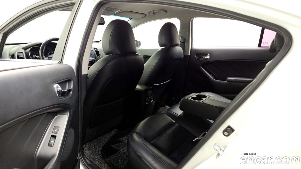 Kia K3 2013