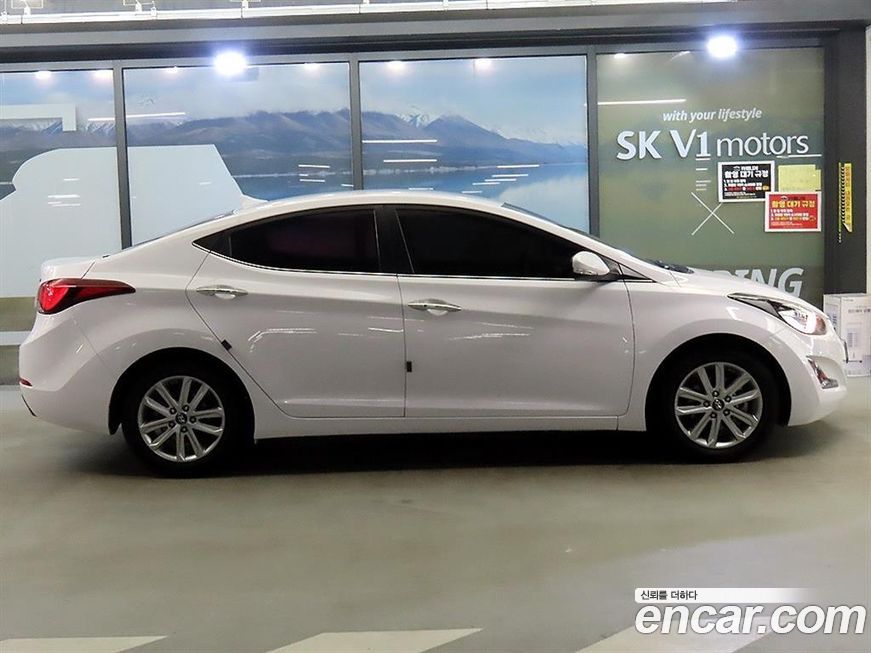 Hyundai AVANTE 2015