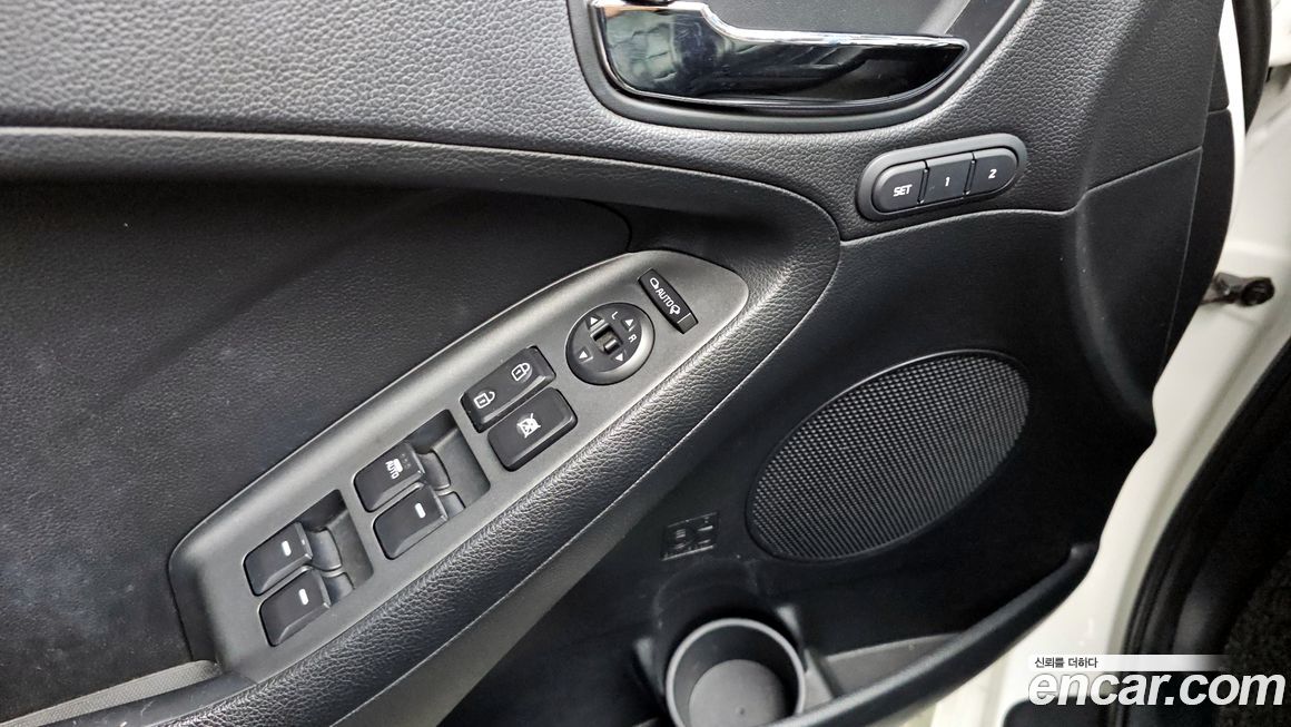 Kia K3 2013