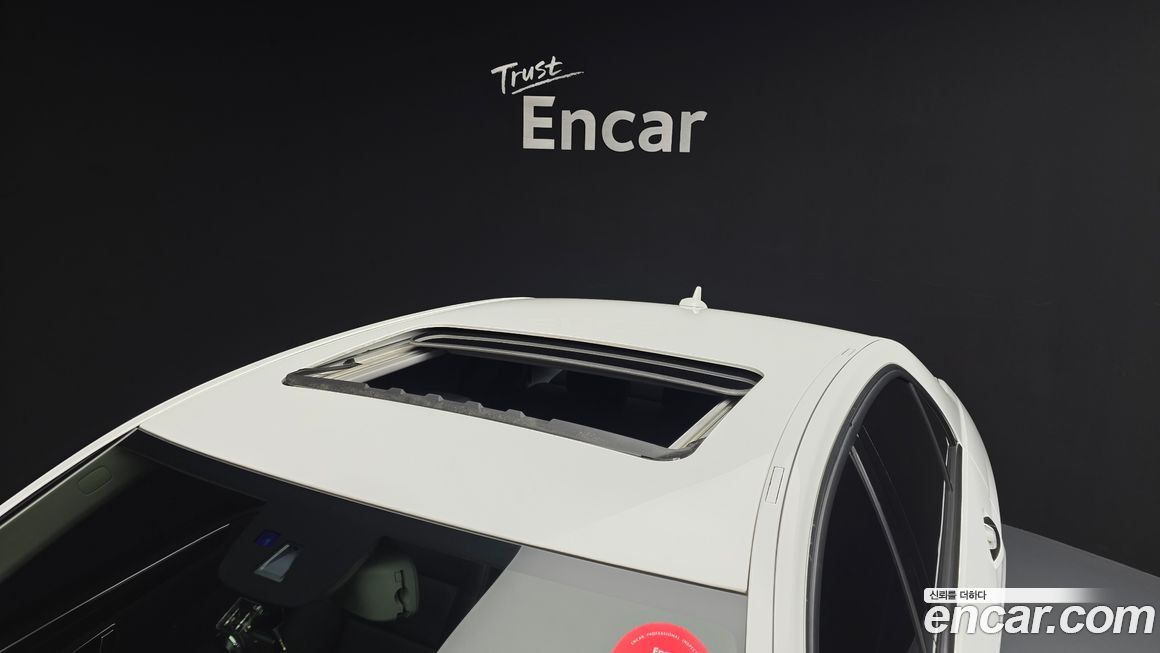 Mercedes-Benz E-Class 2013