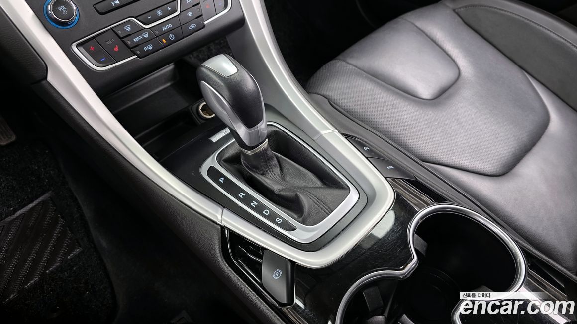 Ford Mondeo 2015