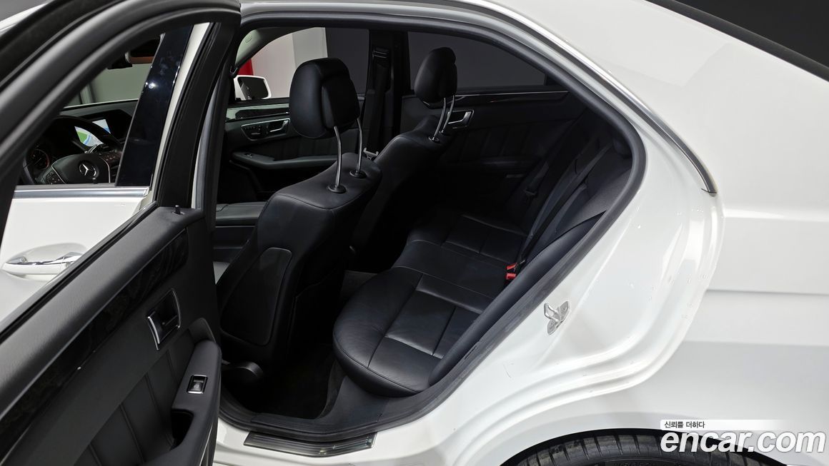 Mercedes-Benz E-Class 2013