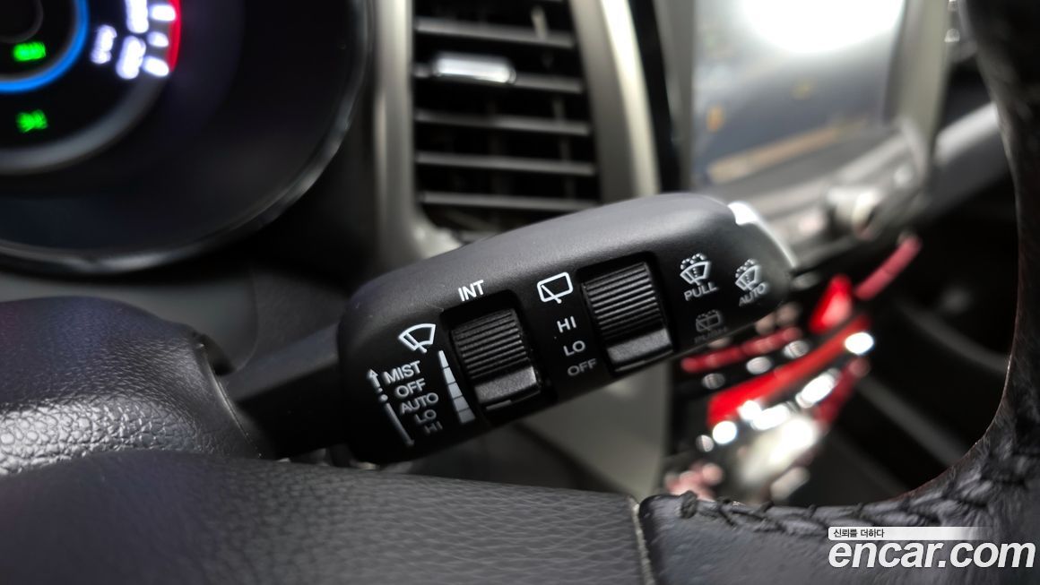 KG_Mobility_Ssangyong TIBOLI 2015