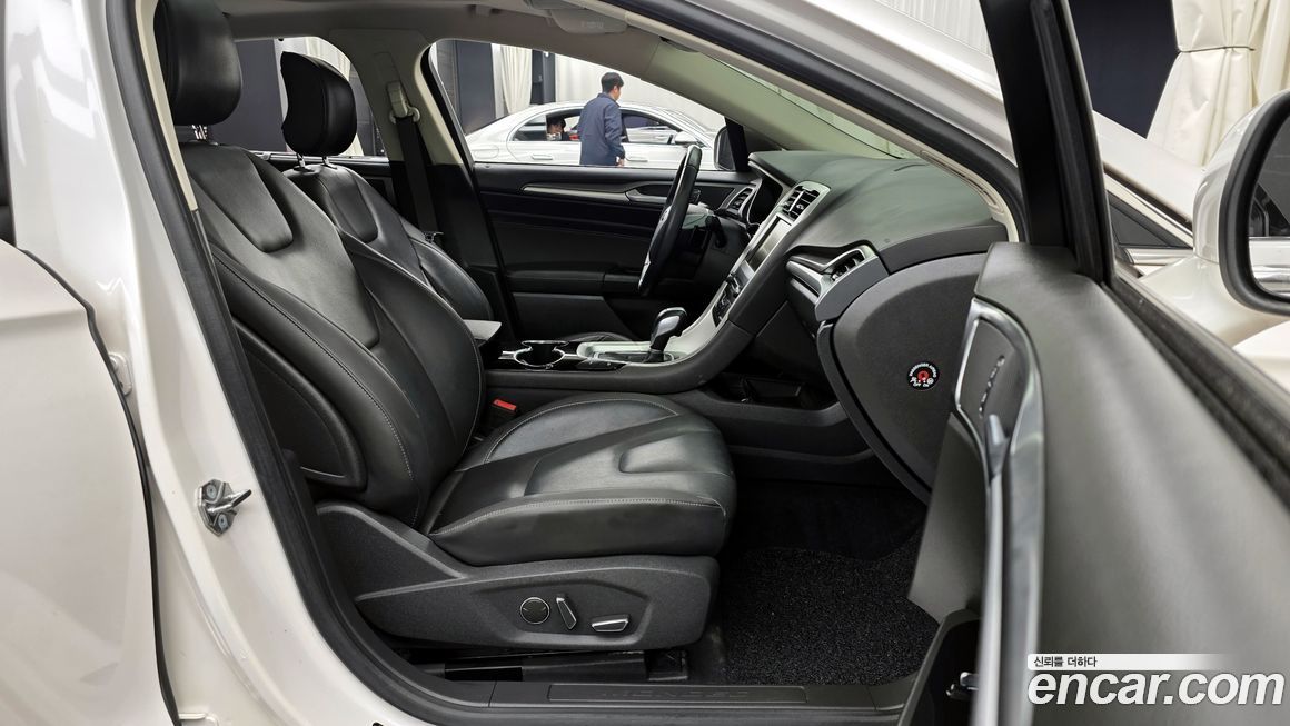 Ford Mondeo 2015