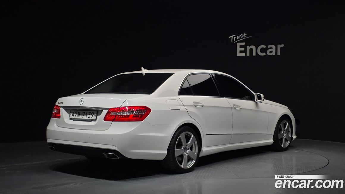 Mercedes-Benz E-Class 2013