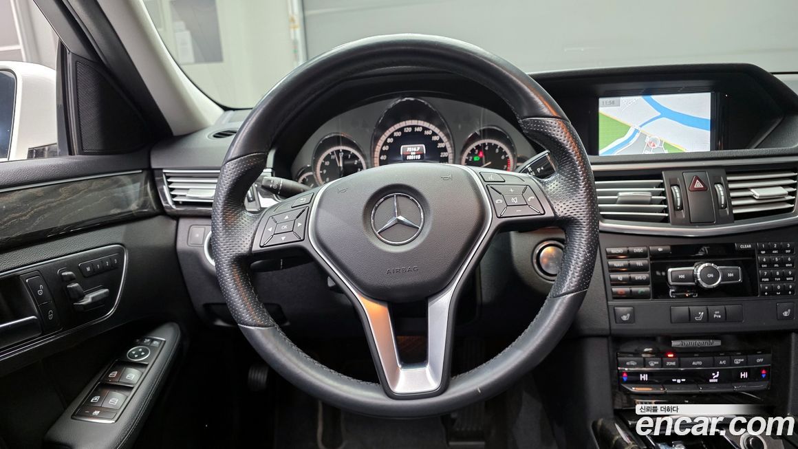 Mercedes-Benz E-Class 2013