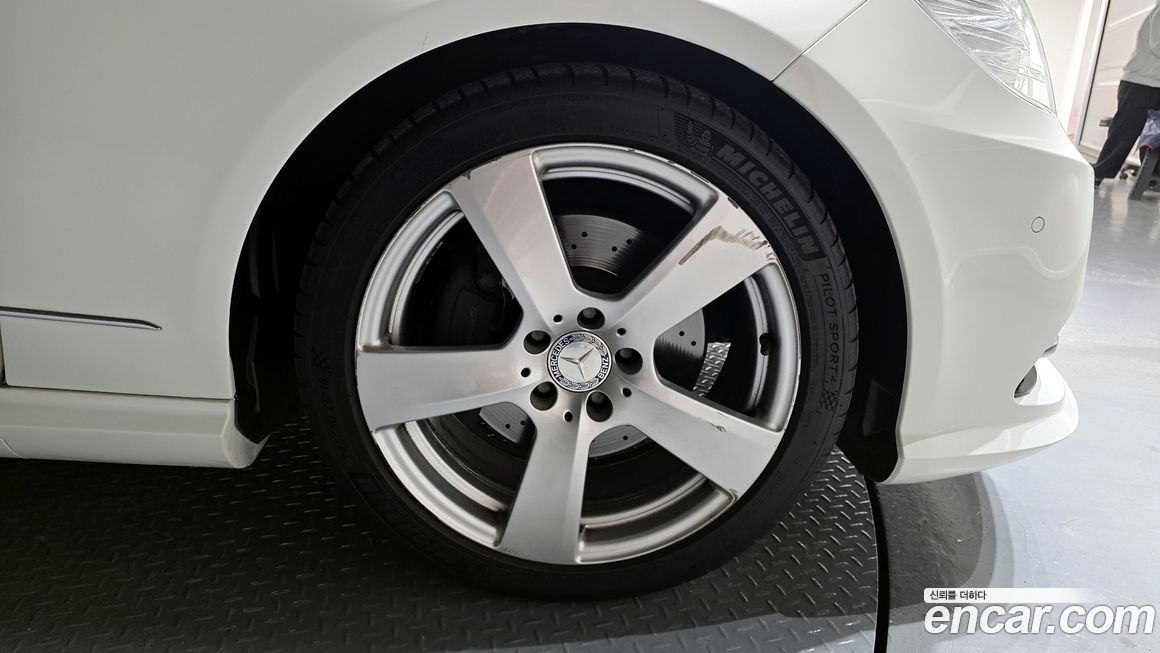 Mercedes-Benz E-Class 2013