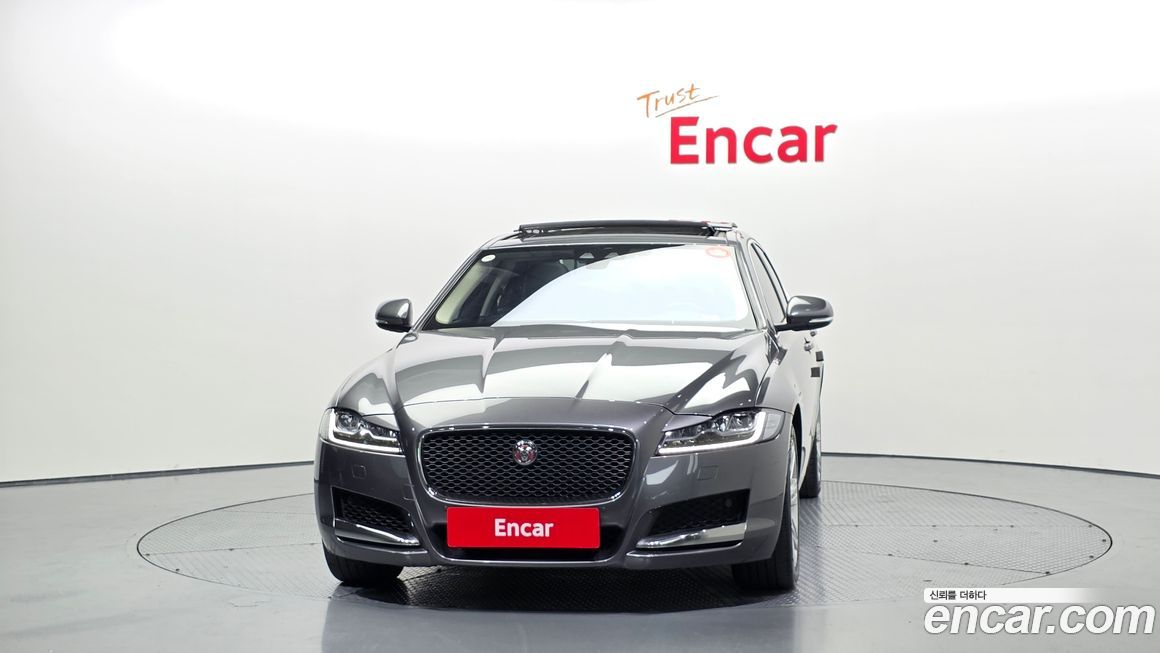 Jaguar XF 2018