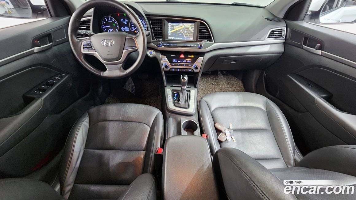 Hyundai AVANTE 2016