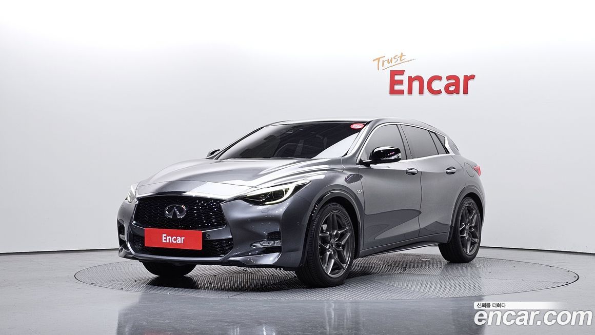 Infiniti Q30 2017