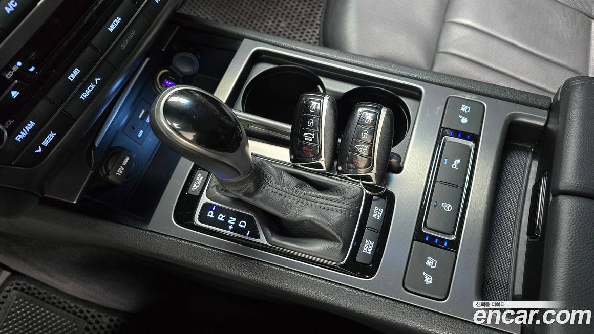 Hyundai Genesis 2016
