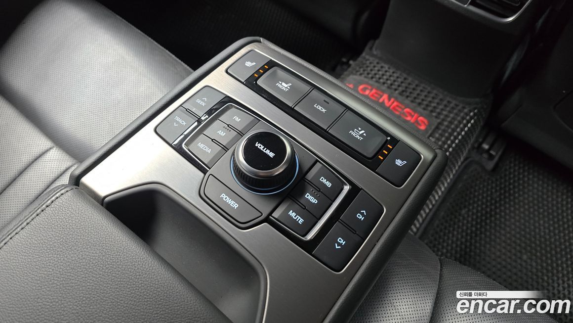 Hyundai Genesis 2016