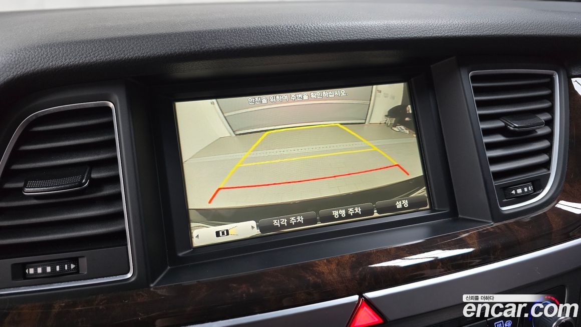 Hyundai Genesis 2016