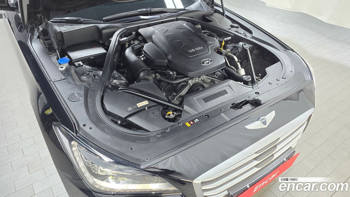 Hyundai Genesis 2016