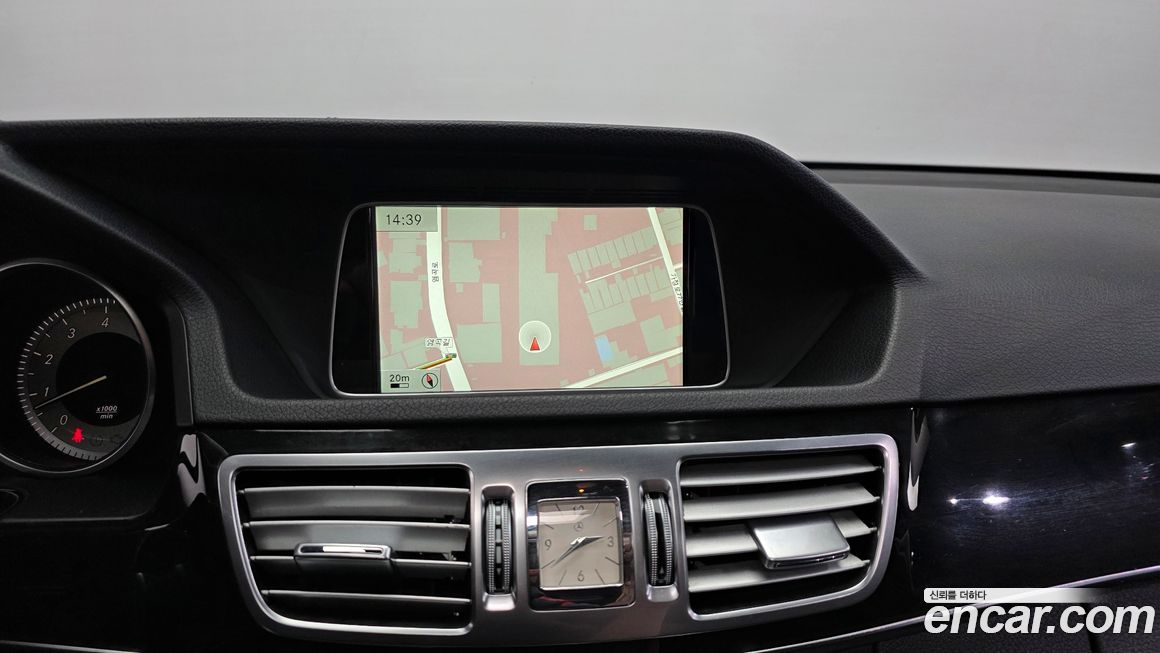 Mercedes-Benz E-Class 2014