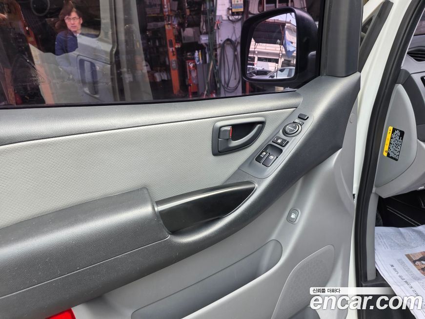 Hyundai Starex 2018