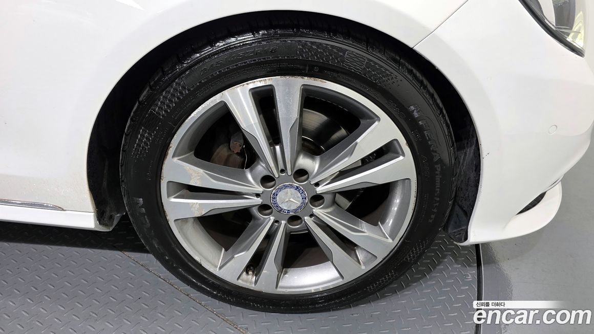 Mercedes-Benz E-Class 2014