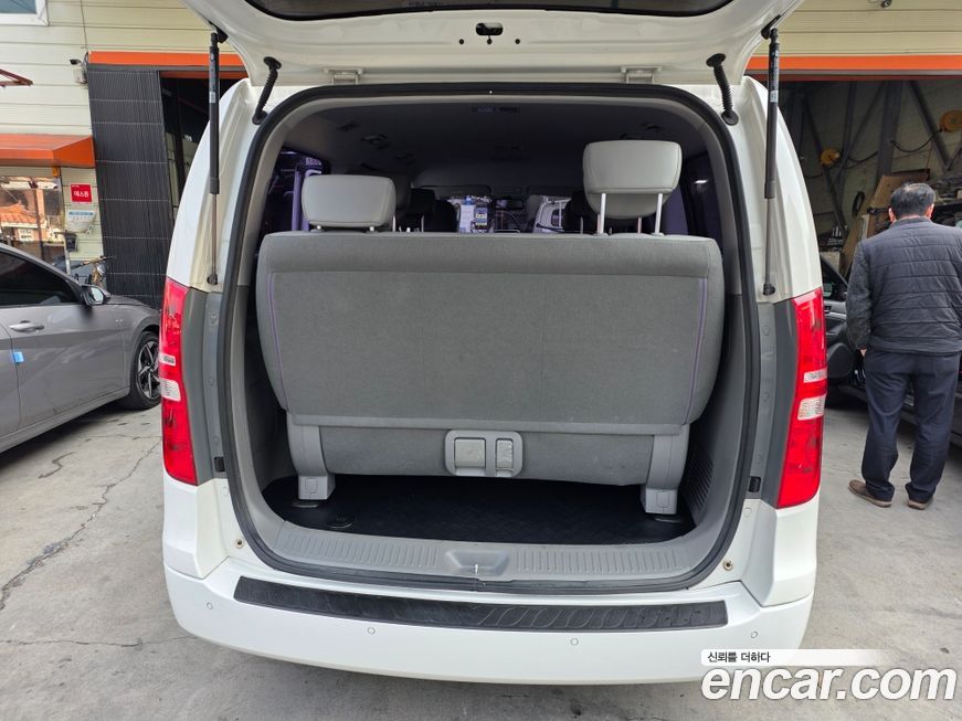 Hyundai Starex 2018