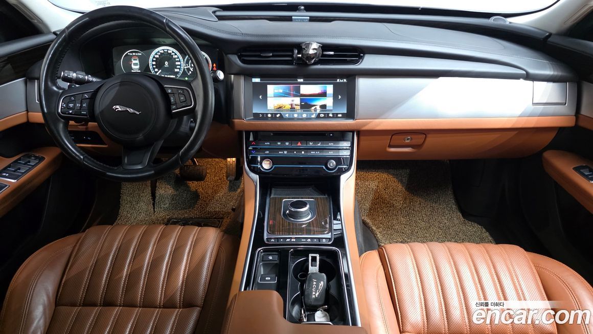 Jaguar XF 2017