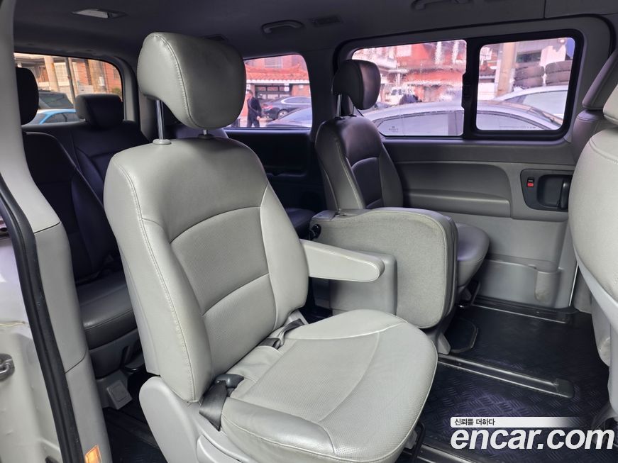 Hyundai Starex 2018