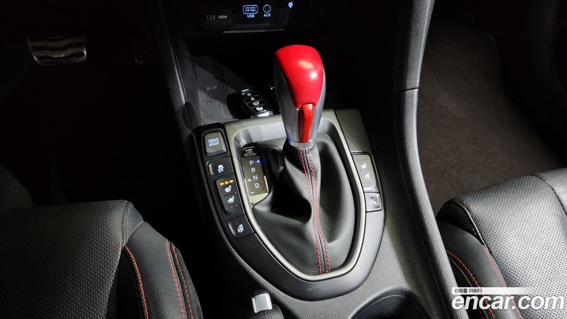 Hyundai Veloster 2018