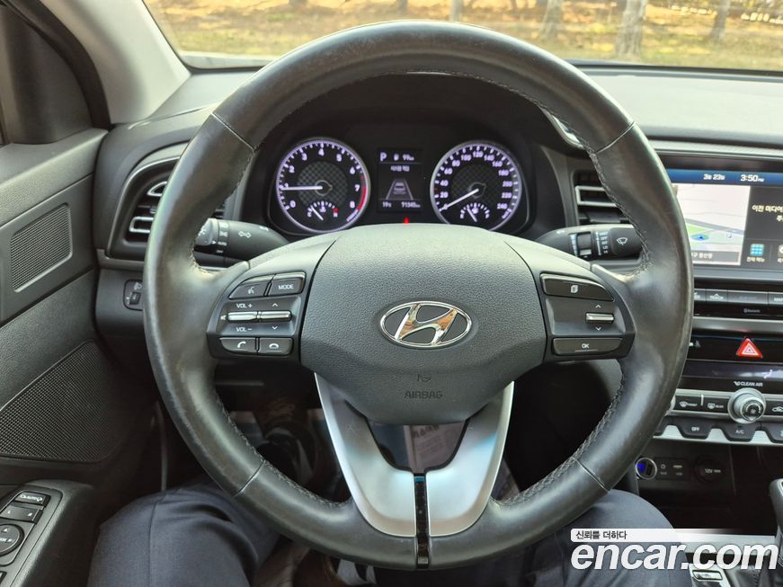 Hyundai AVANTE 2019