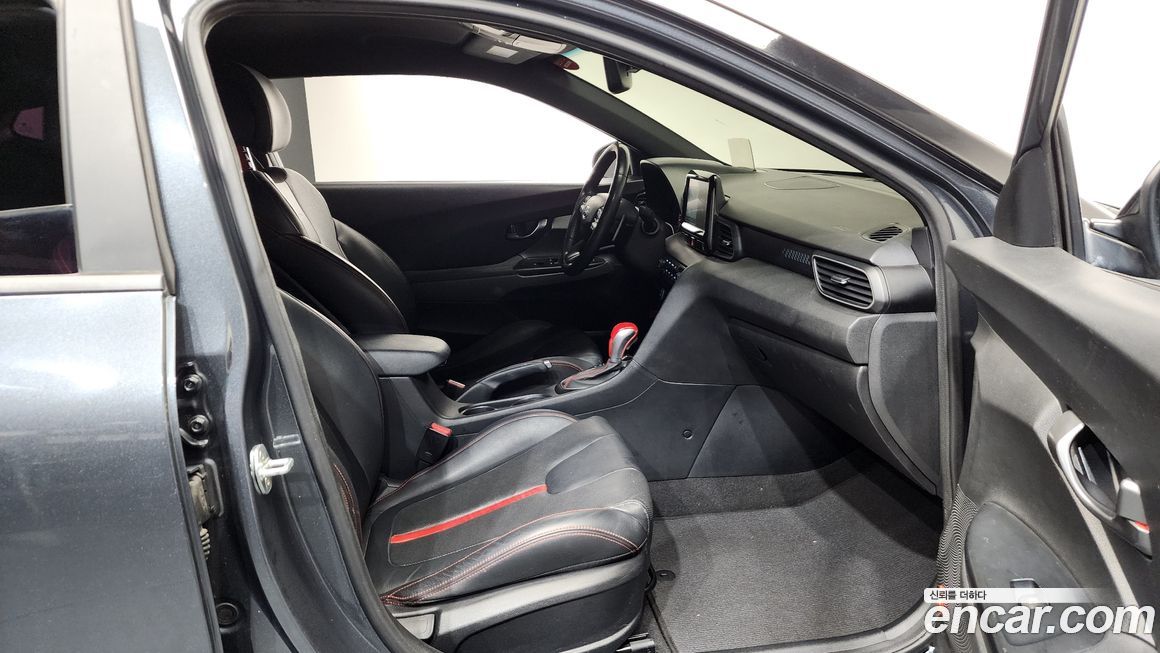 Hyundai Veloster 2018