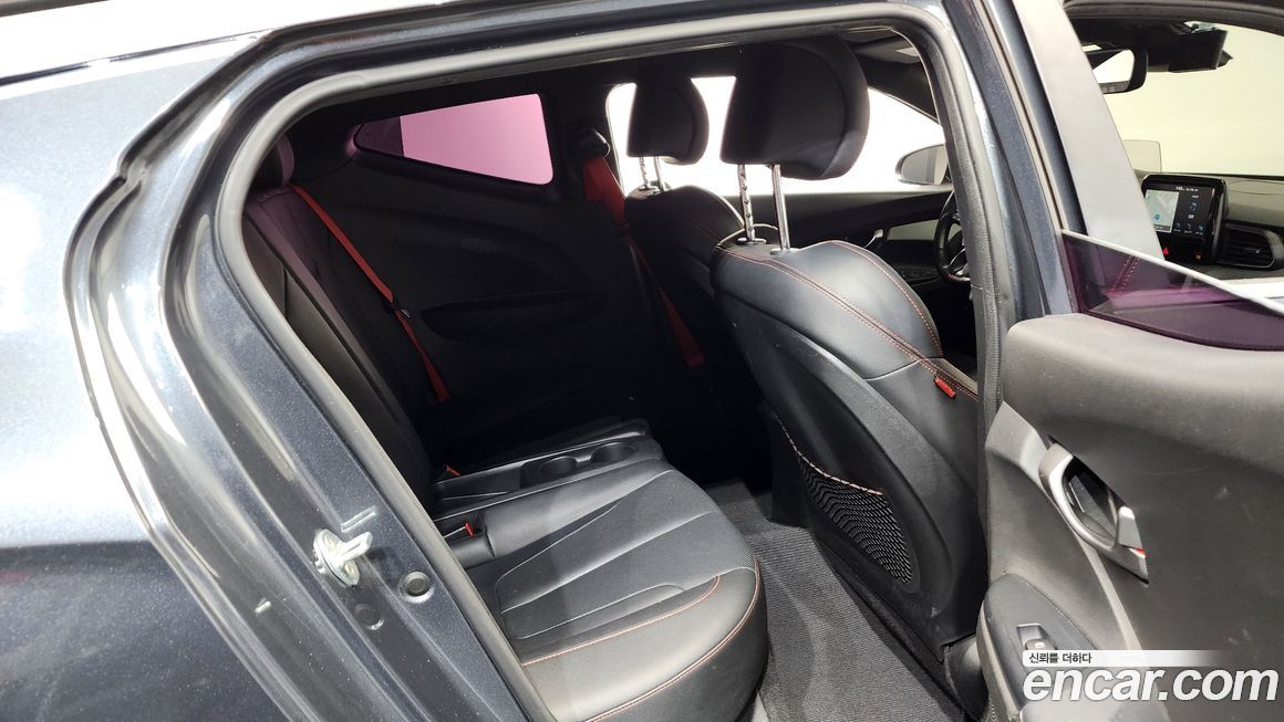 Hyundai Veloster 2018