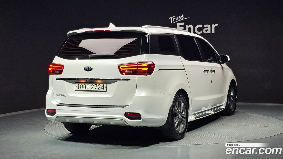 Kia Canival 2019