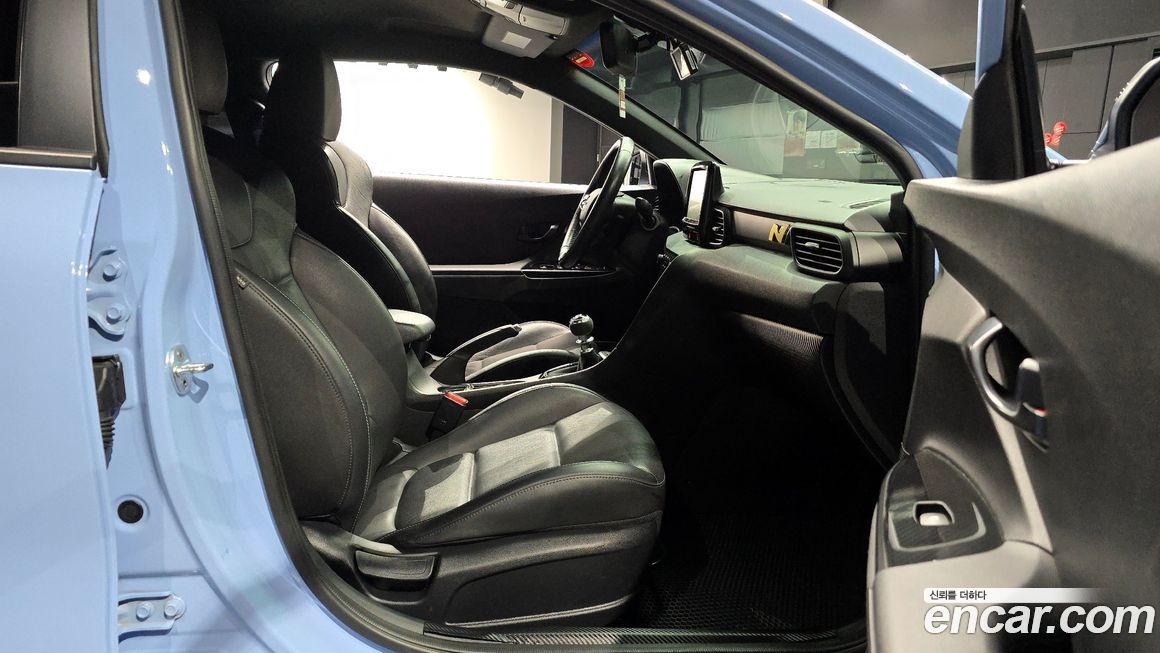 Hyundai Veloster 2019