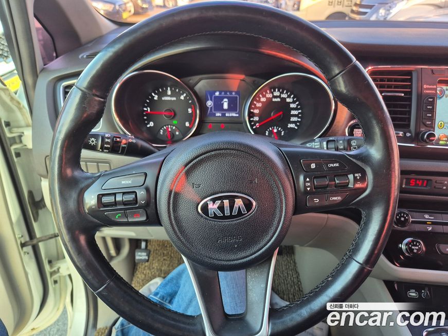 Kia Canival 2017