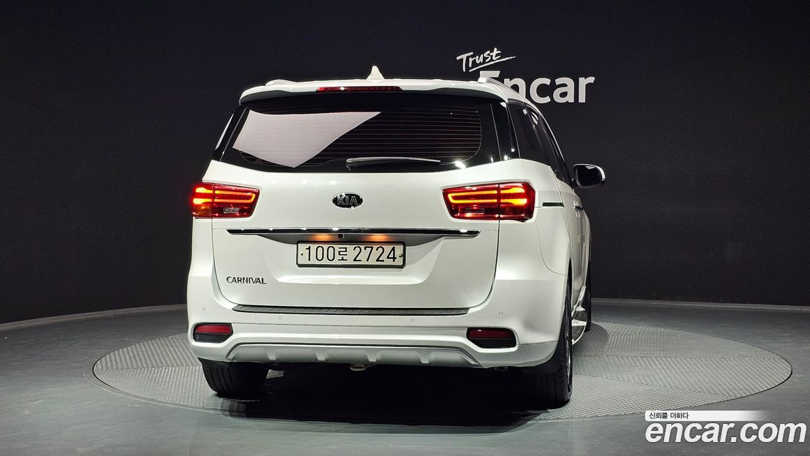 Kia Canival 2019