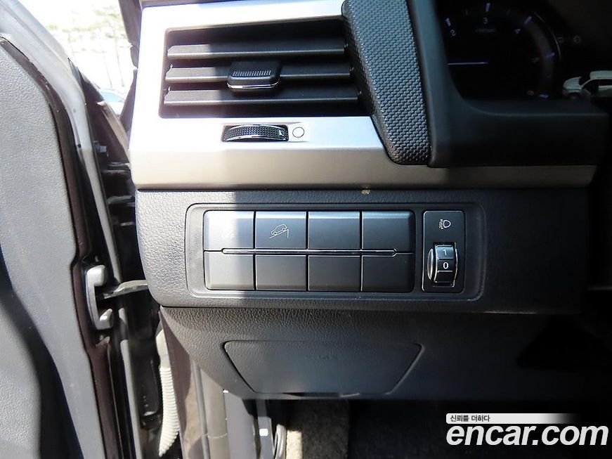 KG_Mobility_Ssangyong Rexton 2019