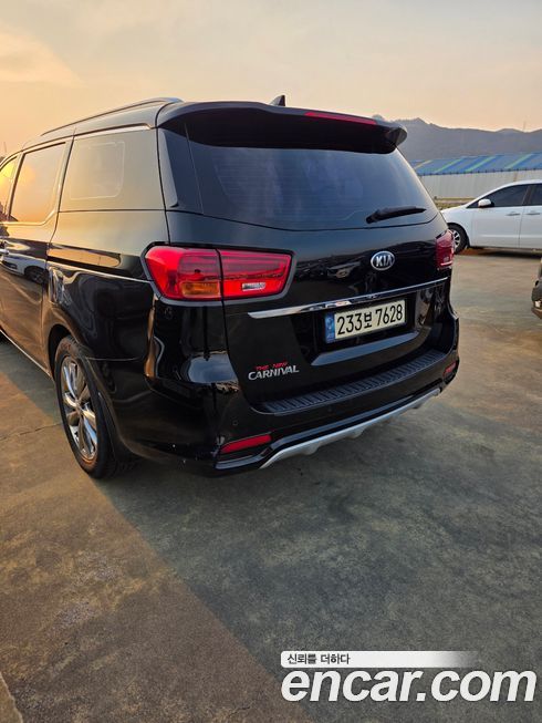 Kia Canival 2019