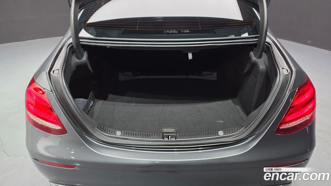 Mercedes-Benz E-Class 2017