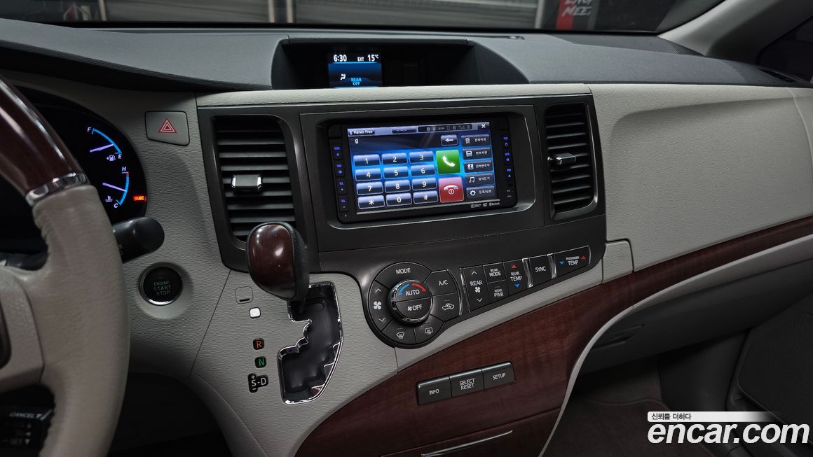 Toyota Sienna 2014