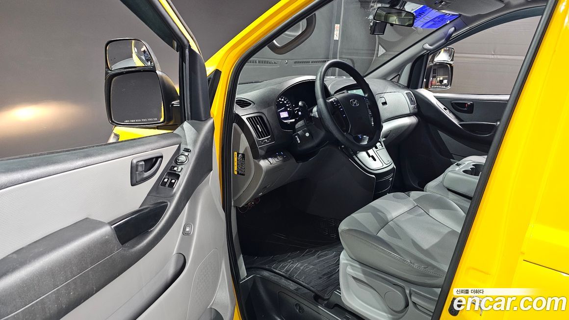 Hyundai Starex 2019