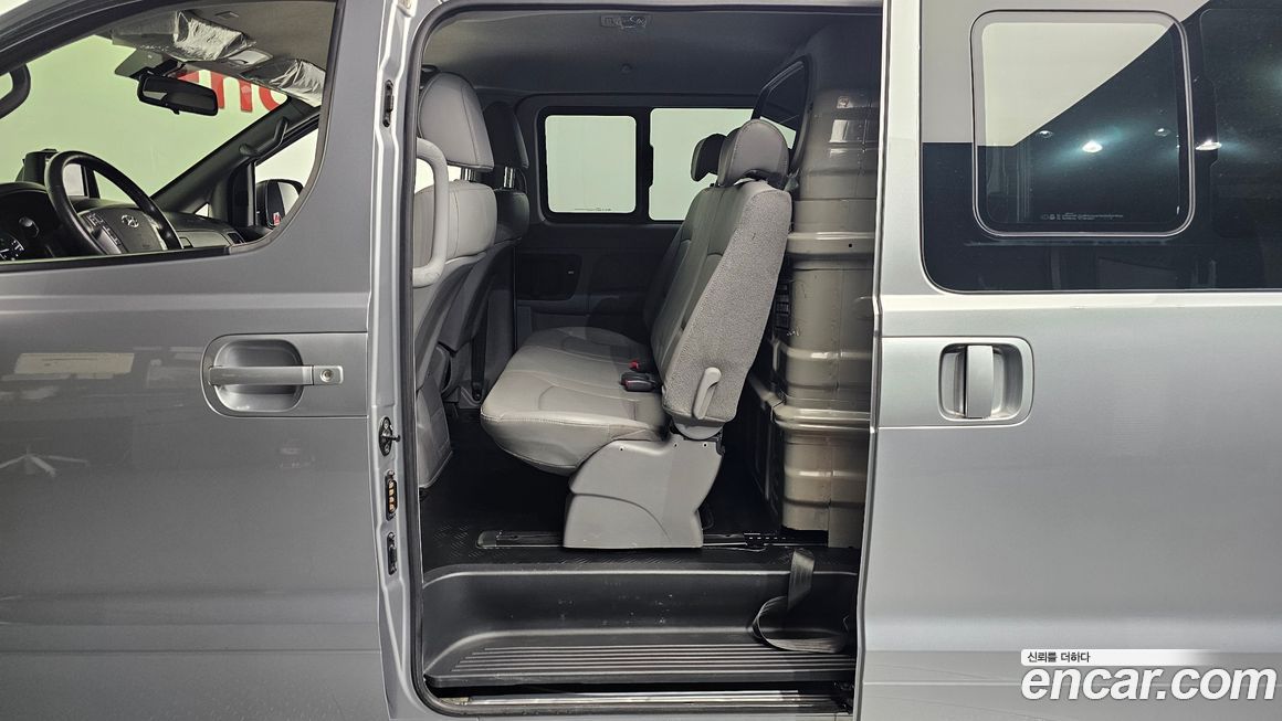 Hyundai Starex 2020
