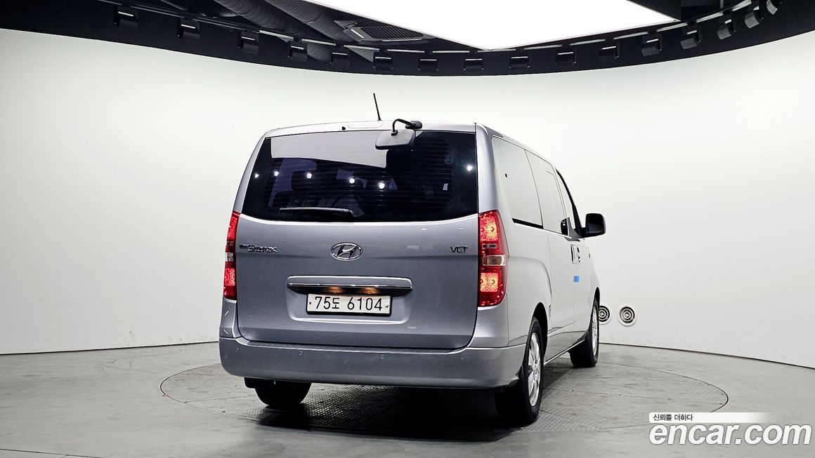 Hyundai Starex 2018