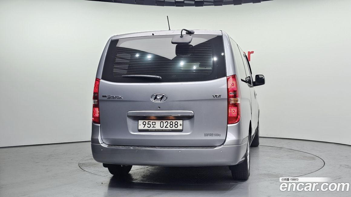 Hyundai Starex 2020