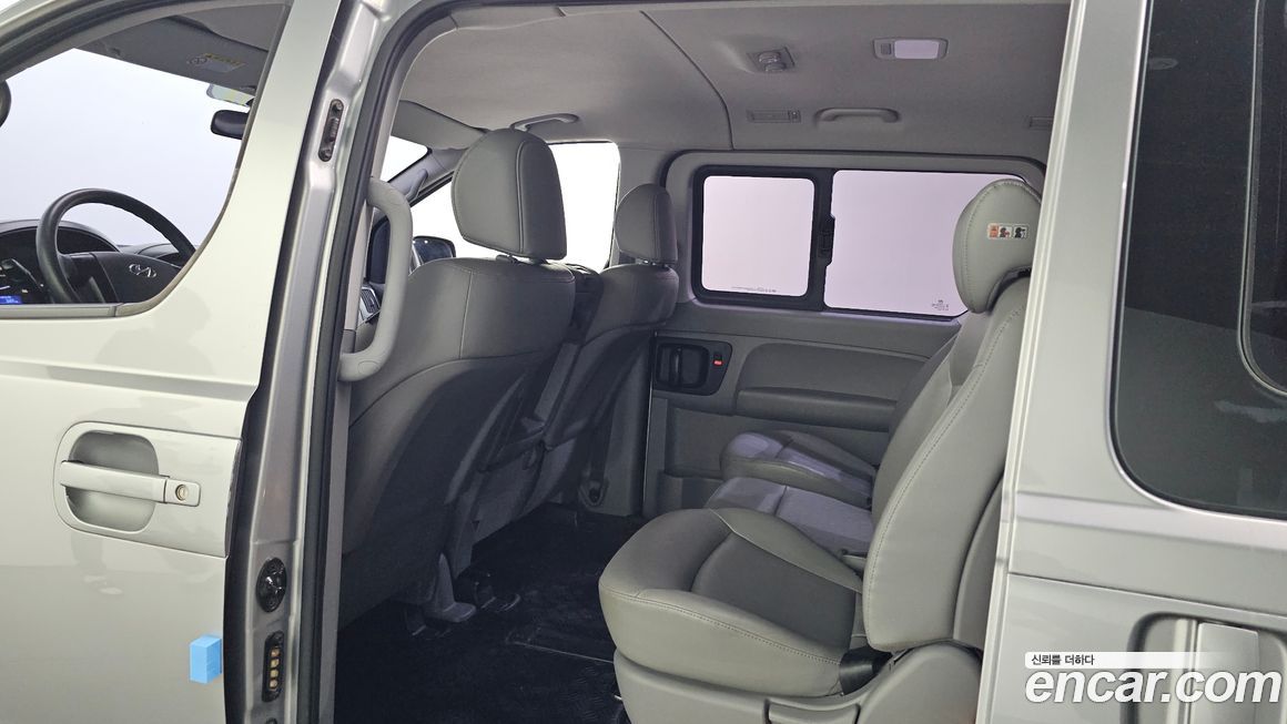 Hyundai Starex 2018