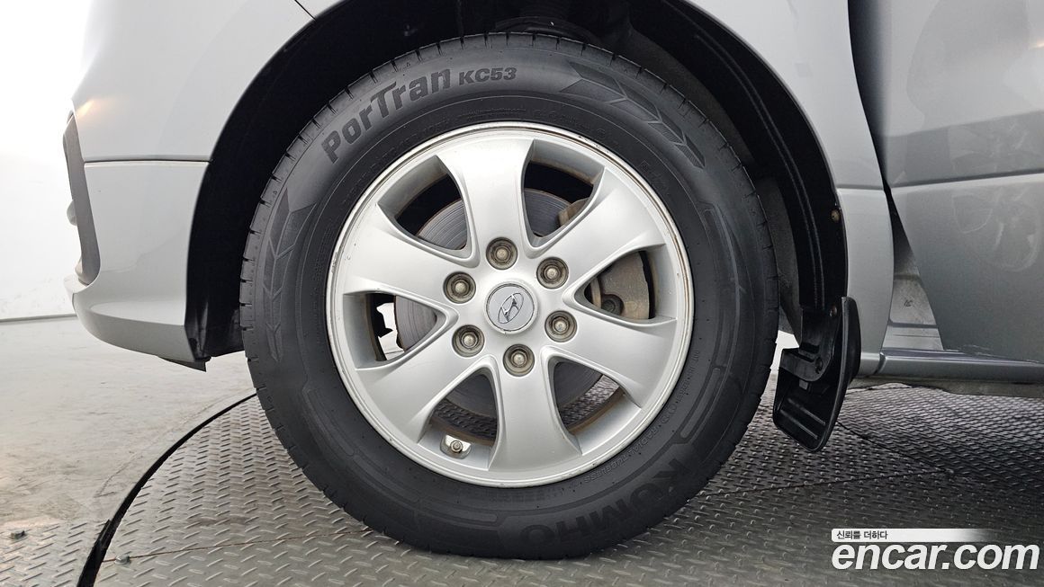 Hyundai Starex 2018