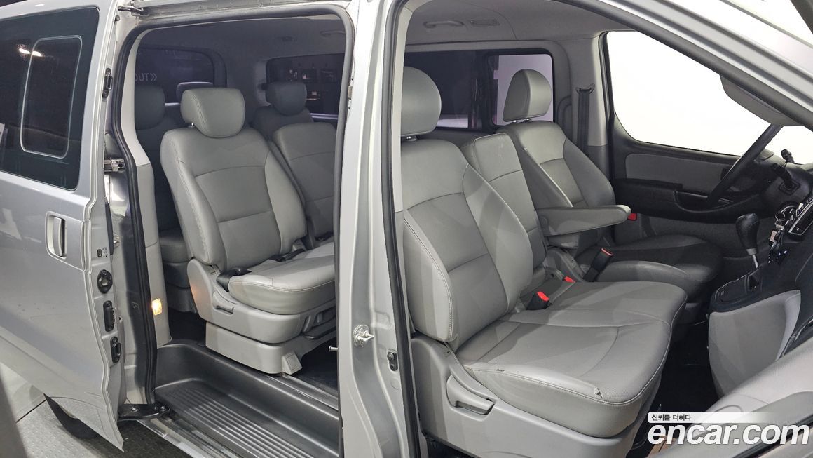 Hyundai Starex 2018