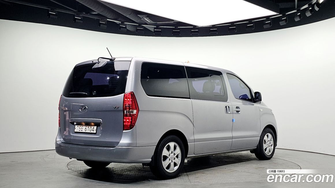 Hyundai Starex 2018