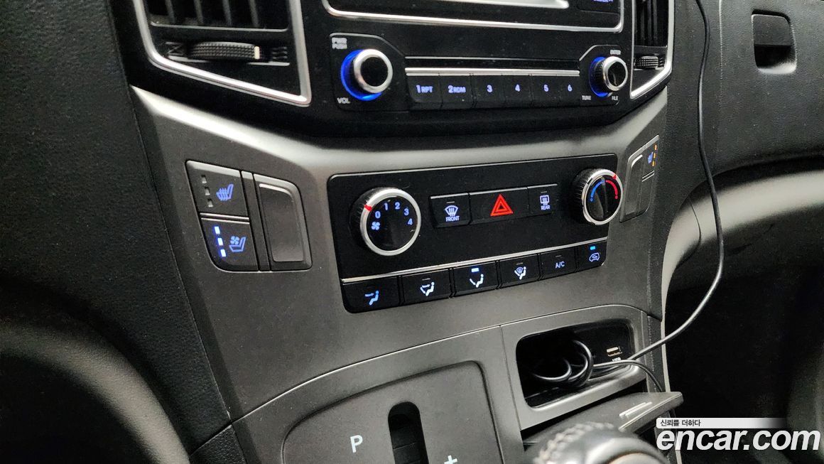 Hyundai Starex 2021