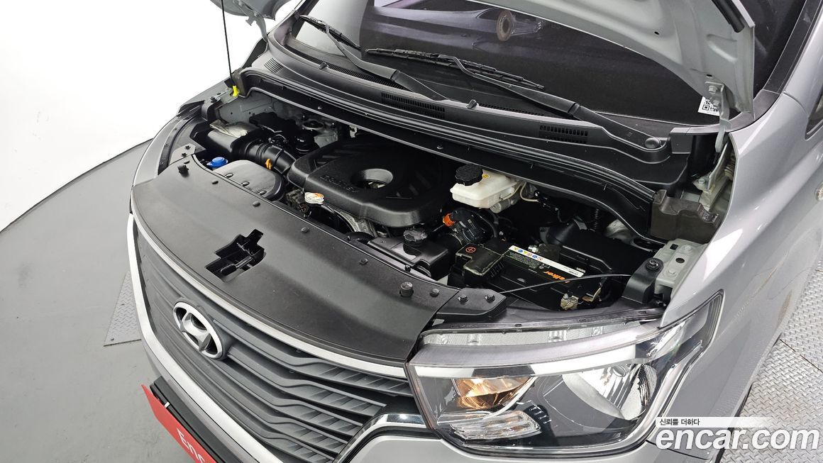 Hyundai Starex 2019