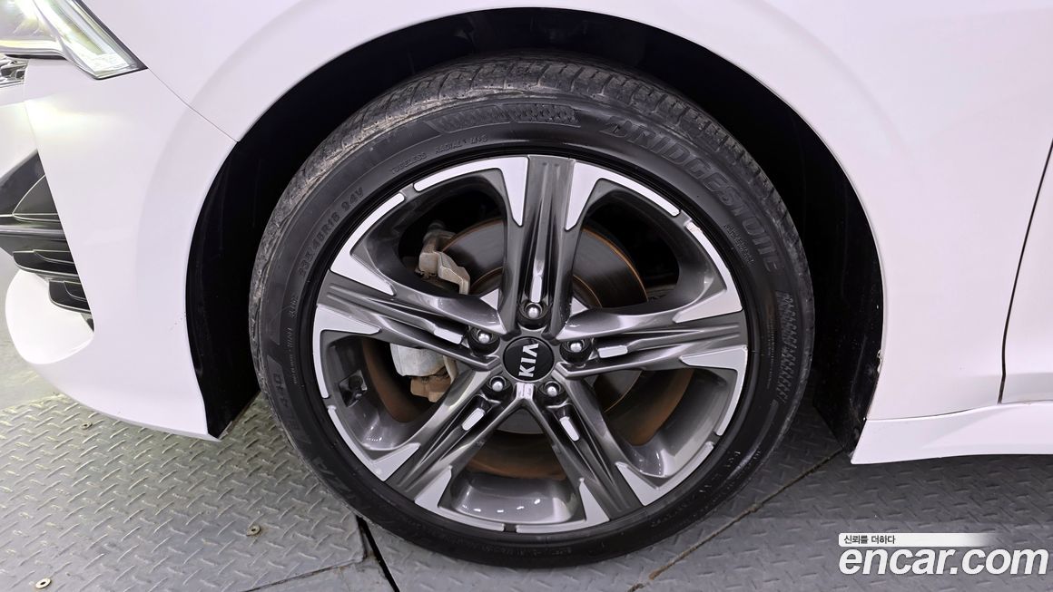Kia K5 2021